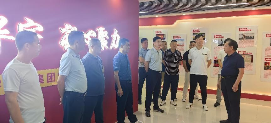 “迎中秋、慶國(guó)慶”---華宇電纜集團(tuán)組織銷(xiāo)售精英團(tuán)建活動(dòng)